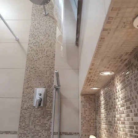 Casa Claudia Apartment *